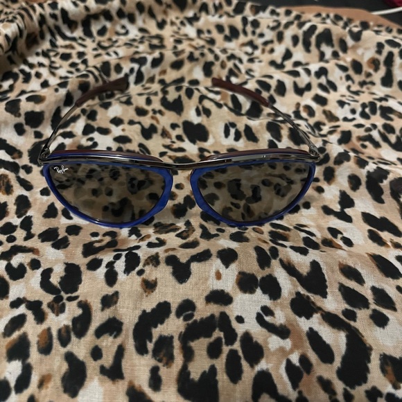 Ray-ban authentic brand new never worn paid $290 on sale - Picture 7 of 9